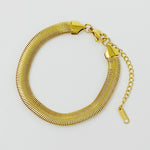 Style Staple Herringbone Chain Bracelet: Gold