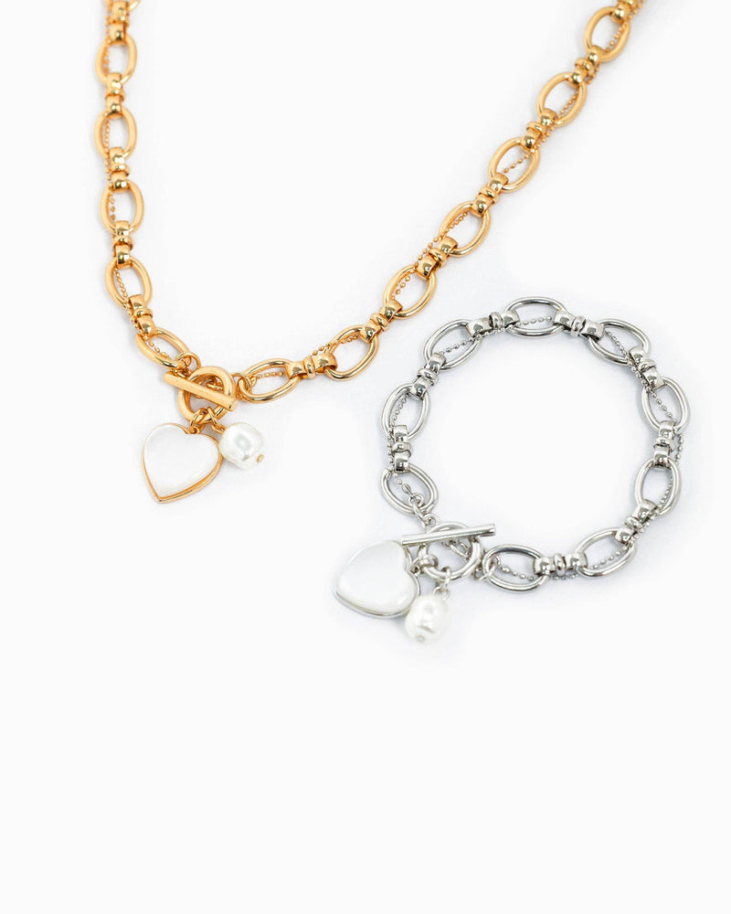 Glossy Heart Twist Chain Toggle Necklace: Gold