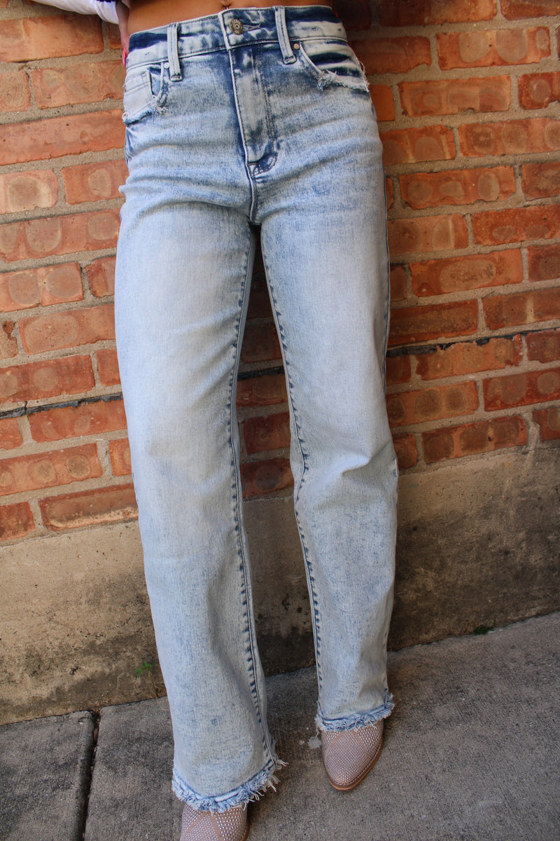 Petra LA High Rise Stretch Classic Straight Jeans Washed Denim