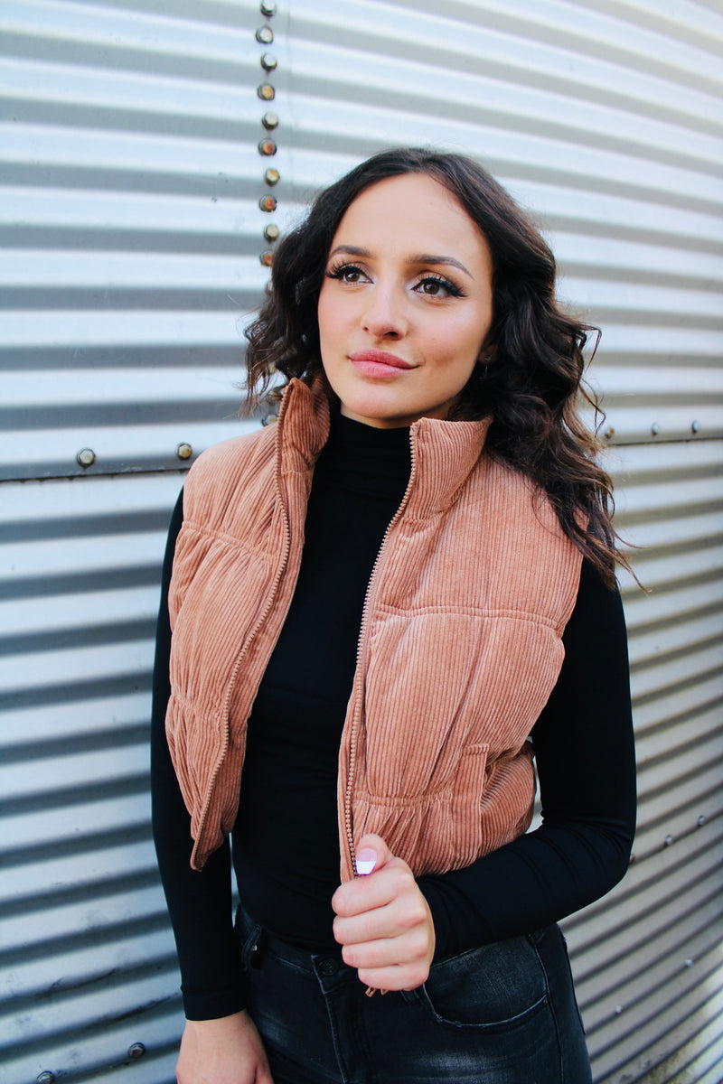 On The Go Corduroy Puffer Vest | Camel