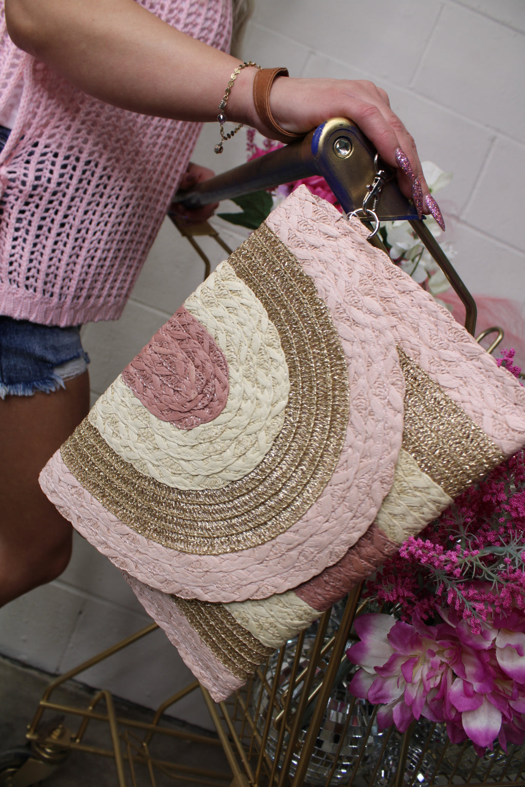 Metallic Lined Multi Color Straw Clutch / Crossbody Bag
: Rose