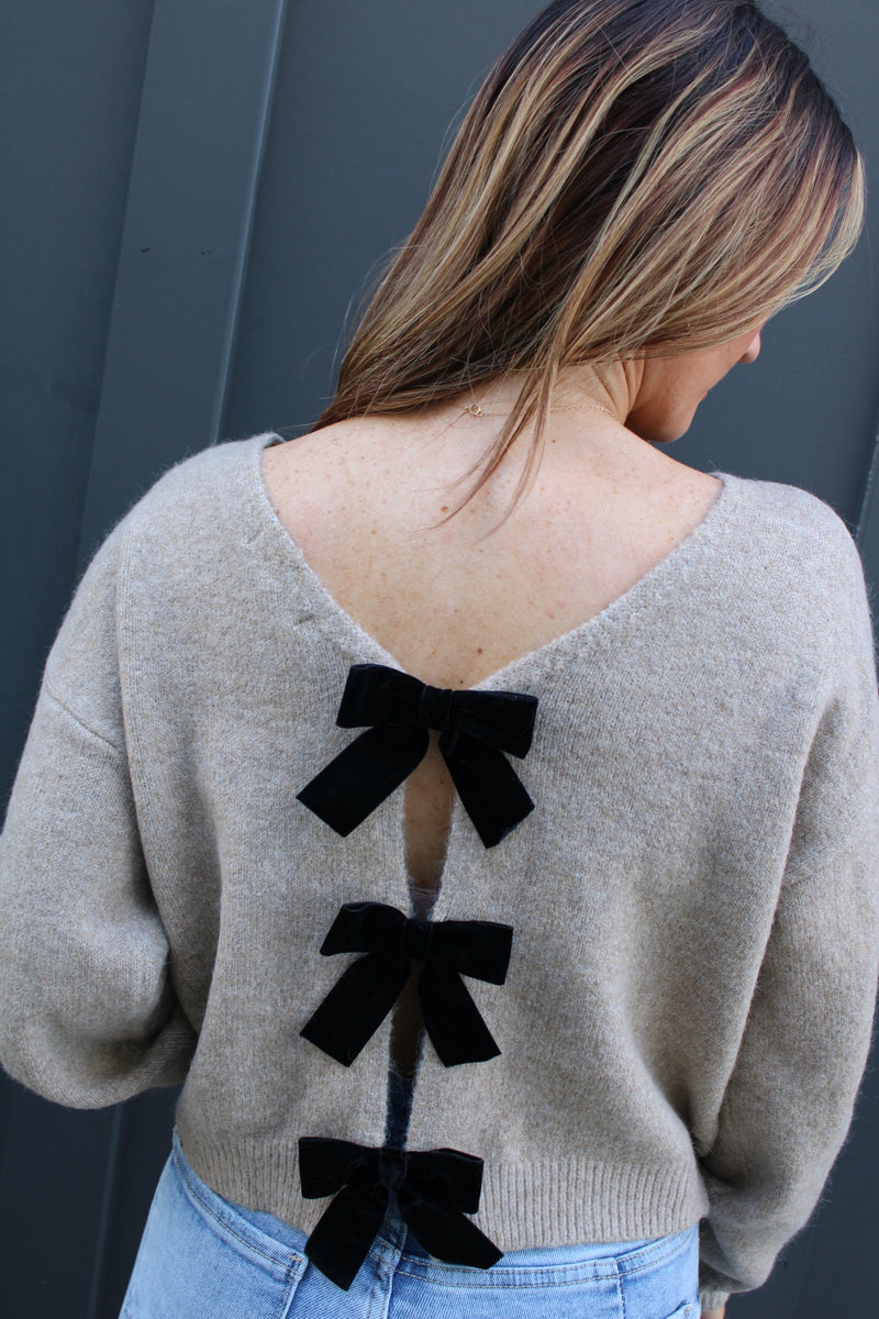 Velvet Bow Back Pullover Sweater | Khaki