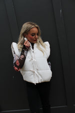 Flutter Sleeve Bow Detail Puffer Vest | Cream