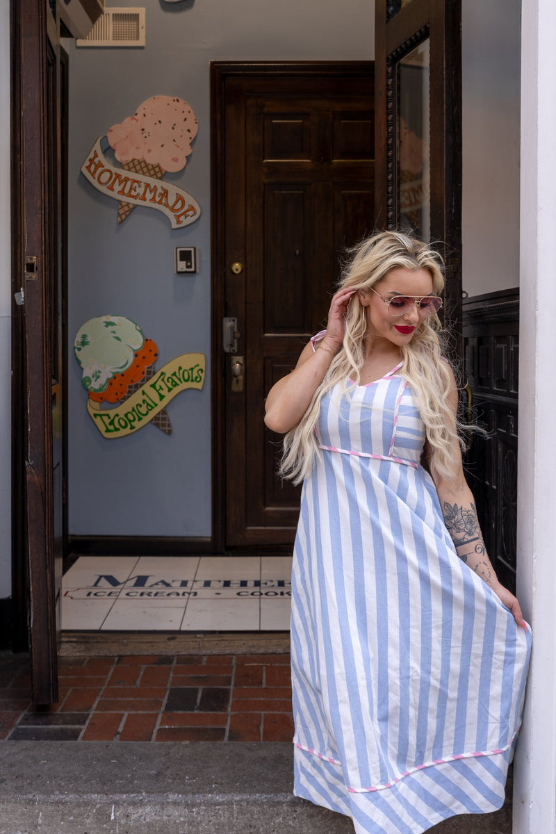 patriotic midi dress Plus Size American Flag Floral Leaves Print Hawaii Split Pocket A Line while the midi length provides modest coverage suitable for various occasions Patriotic Babe Striped Contrast Binding
