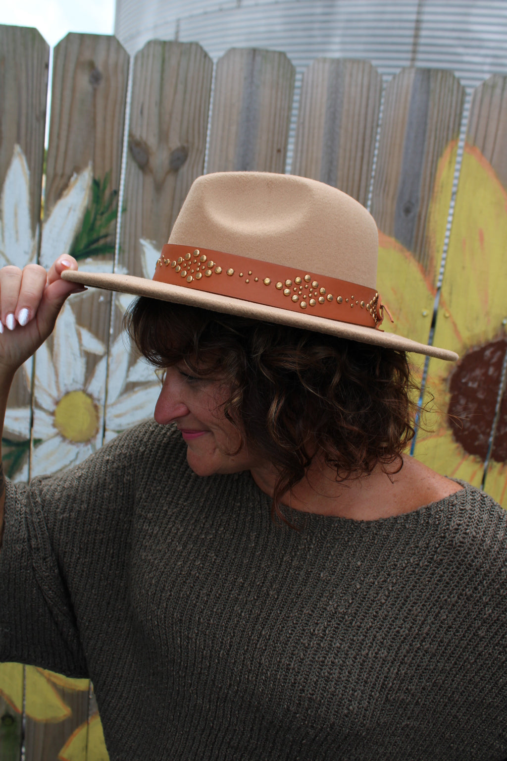Glinda Grommet Trim Wide Brim Fedora | Tan