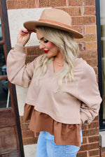 Free Fallin' Sweatshirt Colorblock V-Neck Top | Mocha