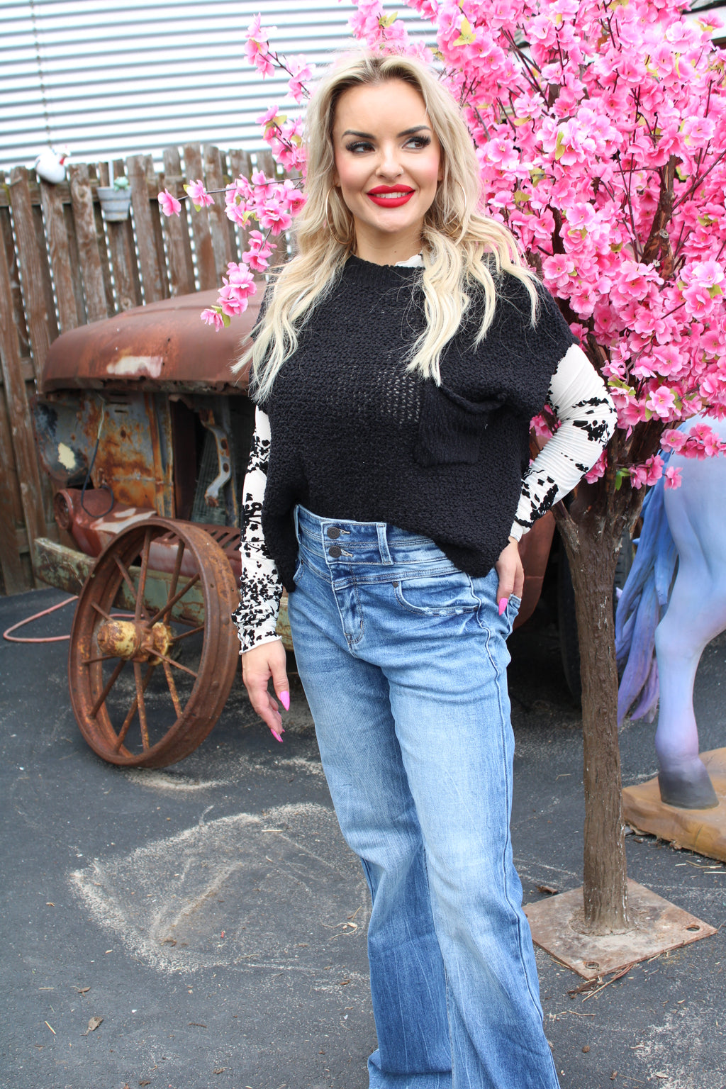 Sweet Fall Pocket Detail Sweater | Black