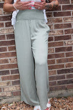 Summer Feeling Wide Leg Smocked Elastic Waist Pants with Pockets