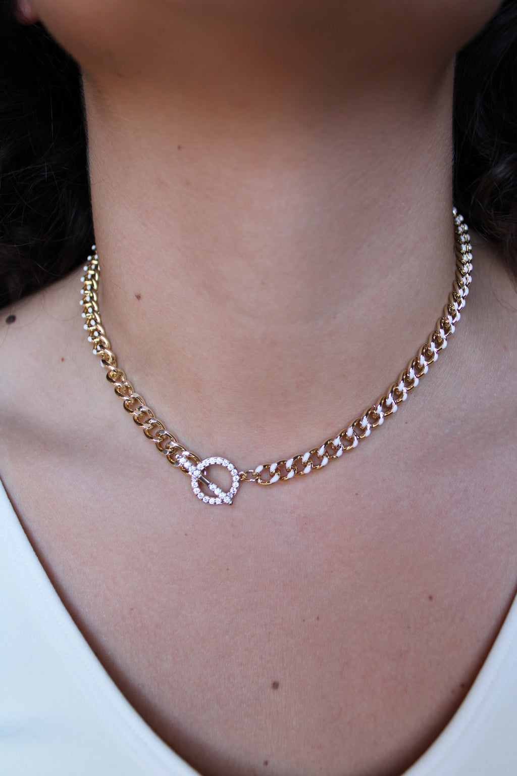 White Chunky Chain Link Necklace