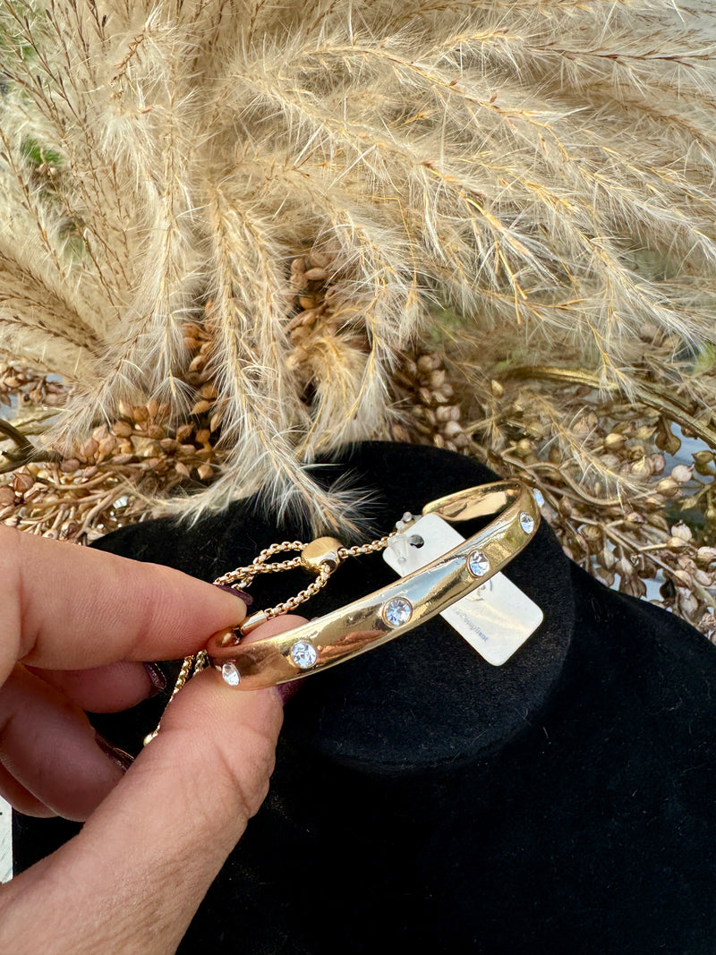 Trendy Crystal Cable Cuff | Gold