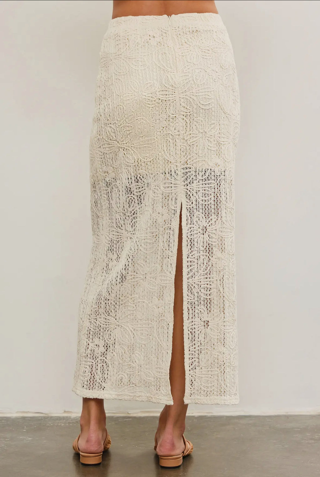 Floral Back Slit Lace Skirt | Beige