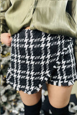womens shimmer houndstooth skort