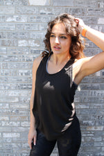 Twist Back Workout Tank | Black